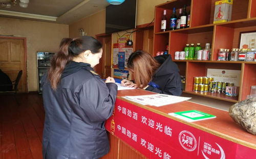 共筑食安防線，守護(hù)綠色家園——縣市場(chǎng)監(jiān)管局與餐飲服務(wù)單位簽訂餐廚廢棄物處置承諾書